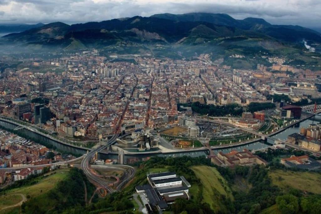 La Casita Verde. Metro Cerca Del Casco Viejo Bilbao Zewnętrze zdjęcie