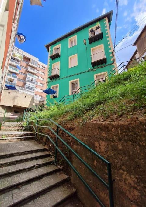 La Casita Verde. Metro Cerca Del Casco Viejo Bilbao Zewnętrze zdjęcie